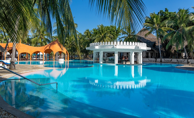 9Days/ 8Nights Kenya Bush & Beach Safari